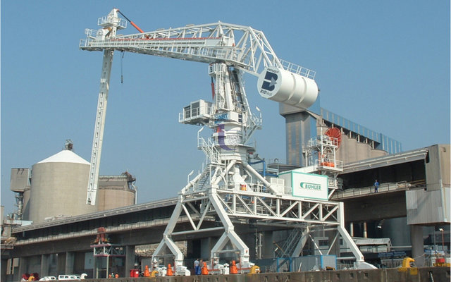 Mechanical Ship Unloader